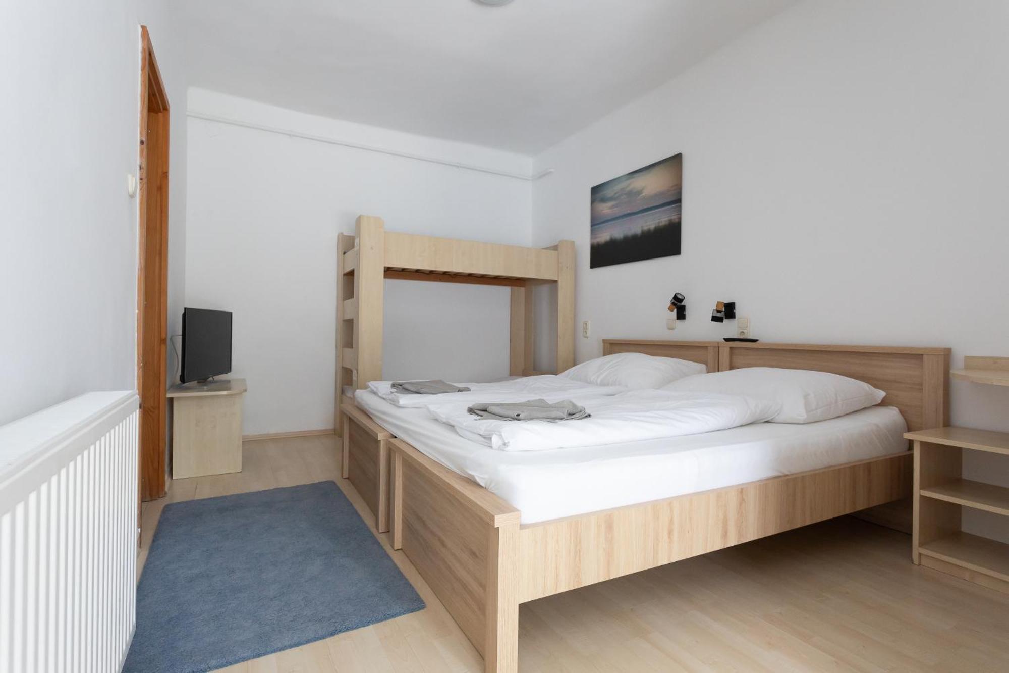 Hotel Platan Замарди Экстерьер фото
