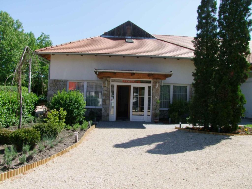 Hotel Platan Замарди Экстерьер фото